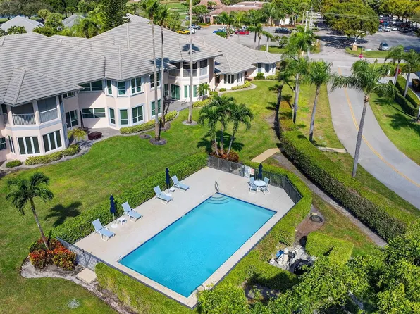 194 Orange Tree Drive #G, Atlantis, FL 33462