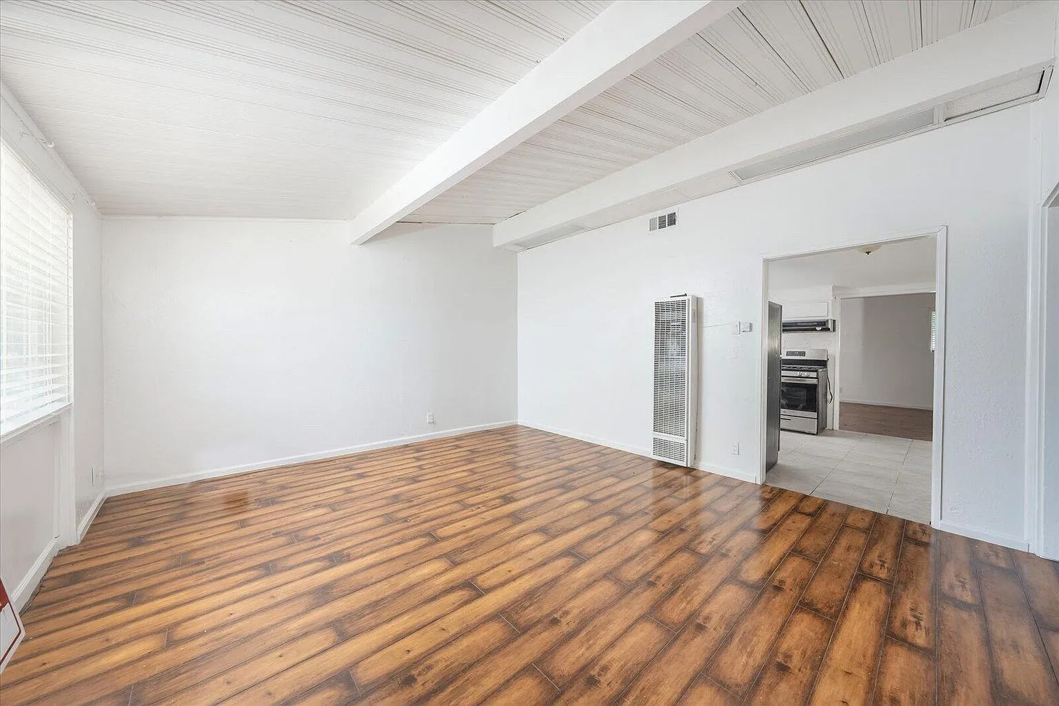 45503 Genoa Ave — Photo 3