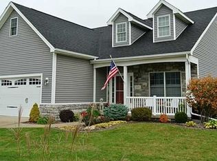 2438 Cross Ridge Rd, Perrysburg, OH 43551