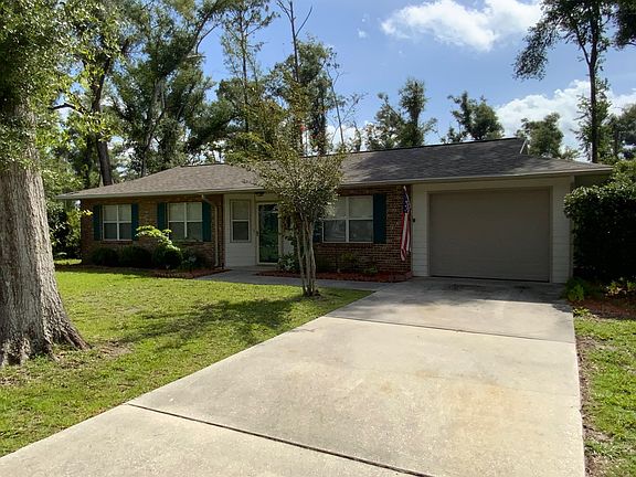 2nd image of 10468 Wildwood Dr