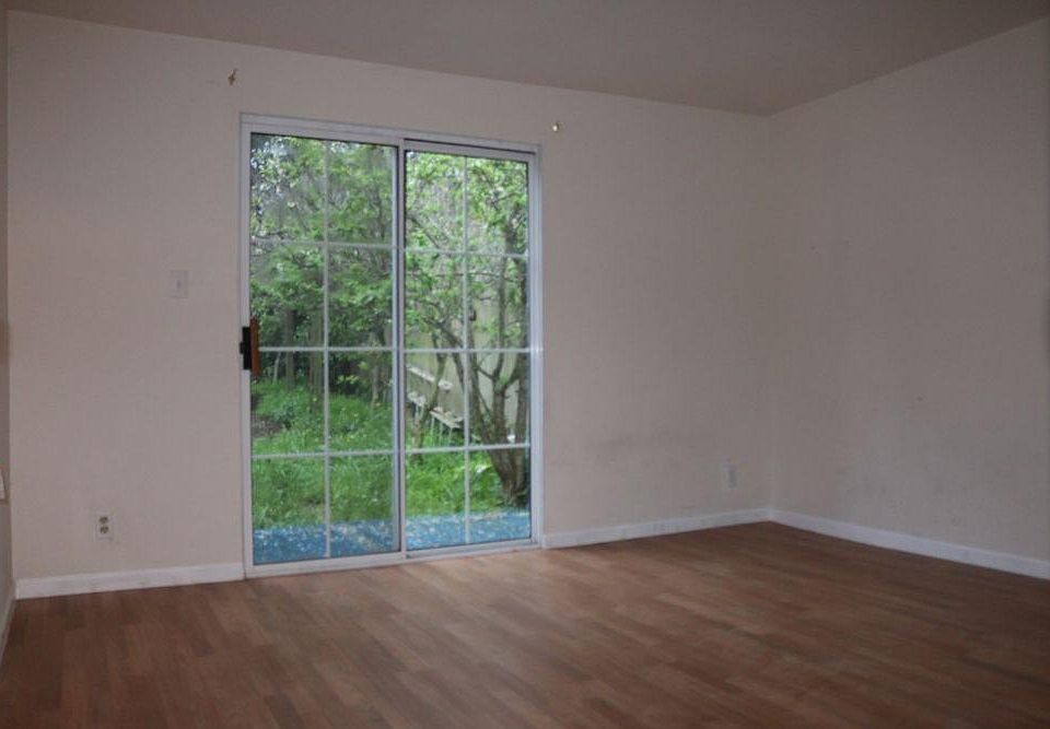 1st image of 219 Grafton Ave