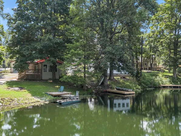 8630 S Fleming Dr, Nineveh, IN 46164