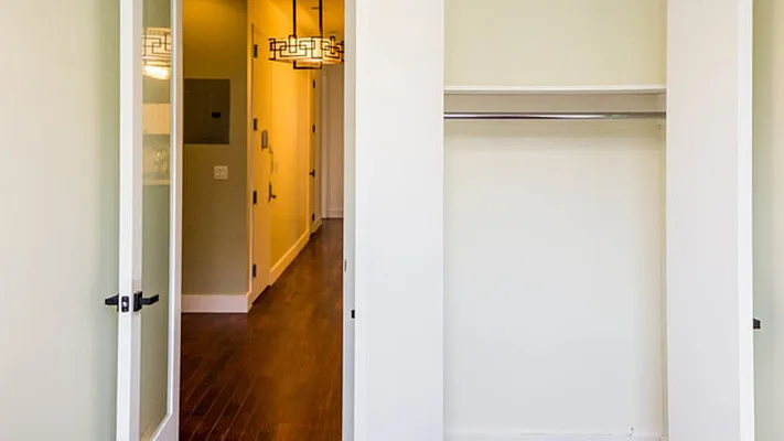 Rented by Nooklyn NYC LLC | media 28