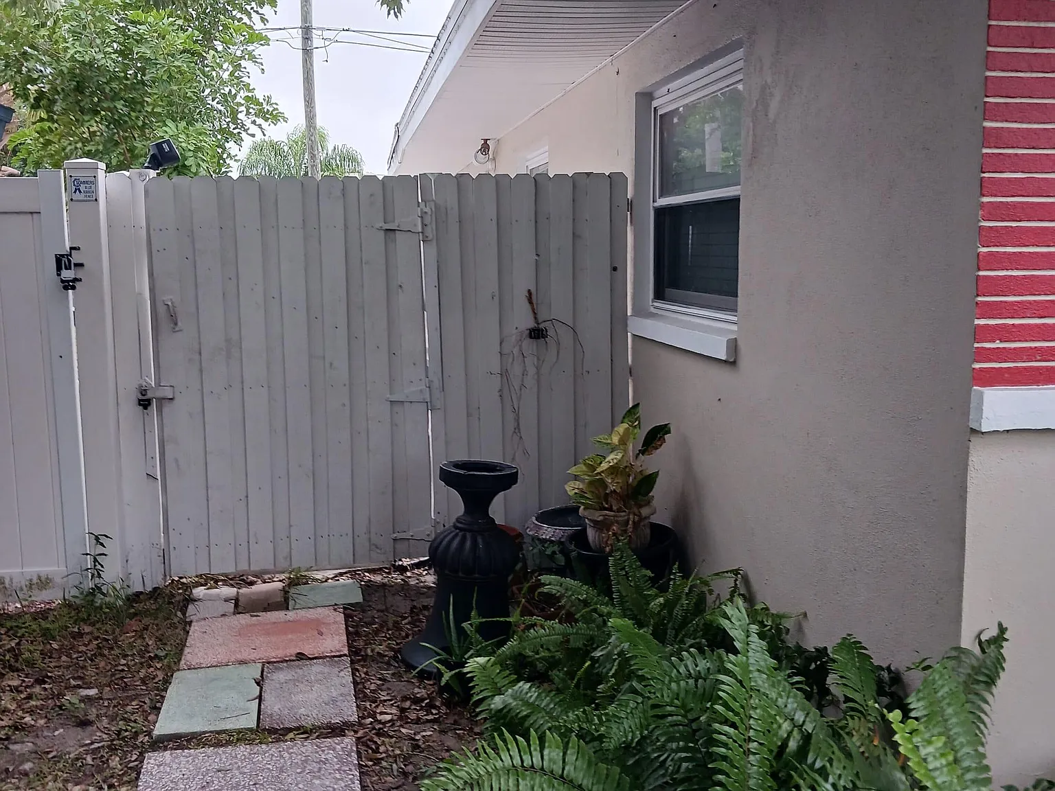 1 bed, 400 sqft, $1,200 — Photo 2