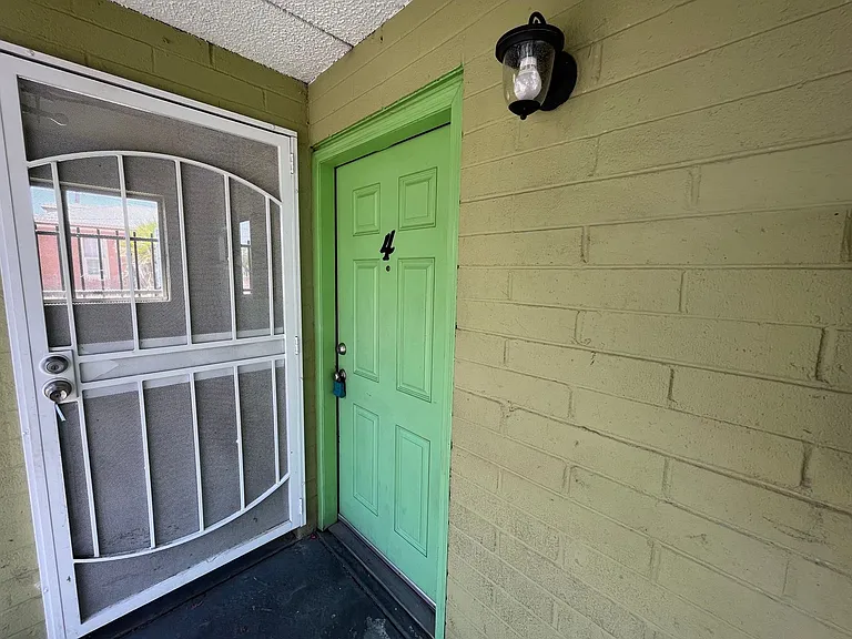 769 E. Pierce St. — Photo 2