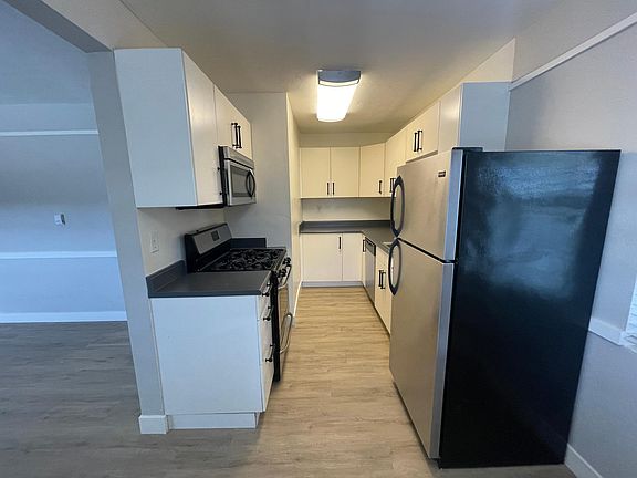 3rd image of 4493 30th St