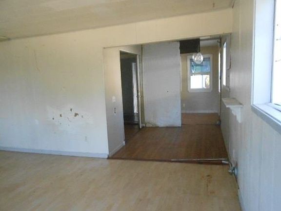 5th image of 636 French St
