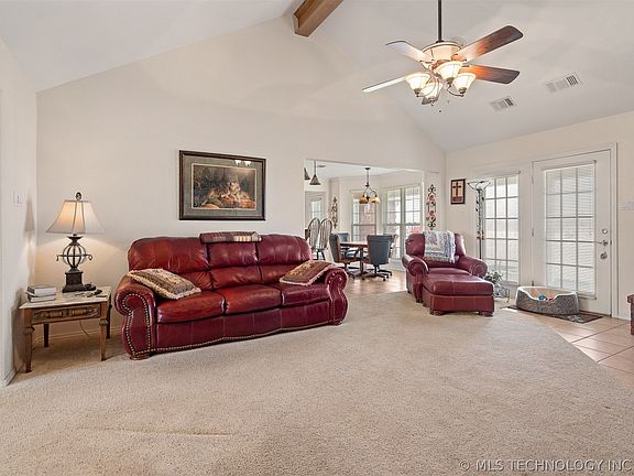 5th image of 5997 Putman Rd