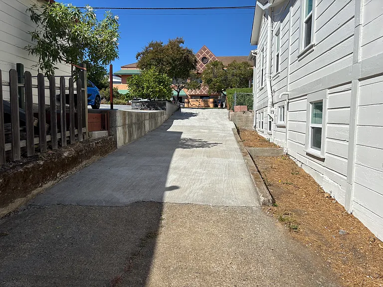 444 E Military St #C — Photo 18