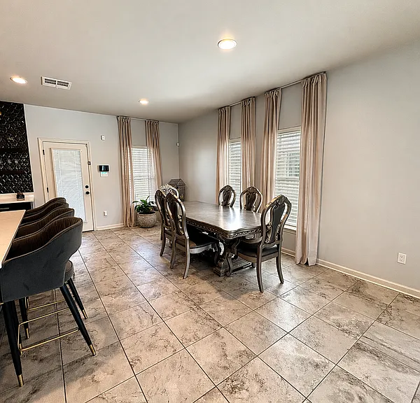 1513 Rue Esplanade — Photo 8
