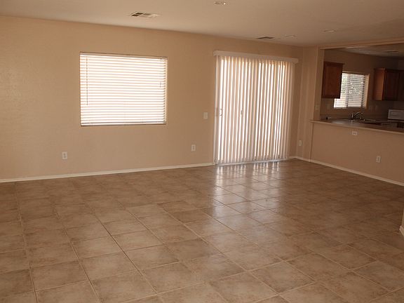 5th image of 9048 Tolford Ave