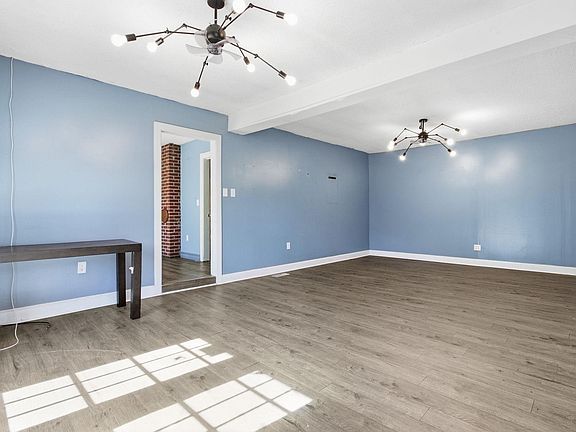 2nd image of 3 New Perry Rd