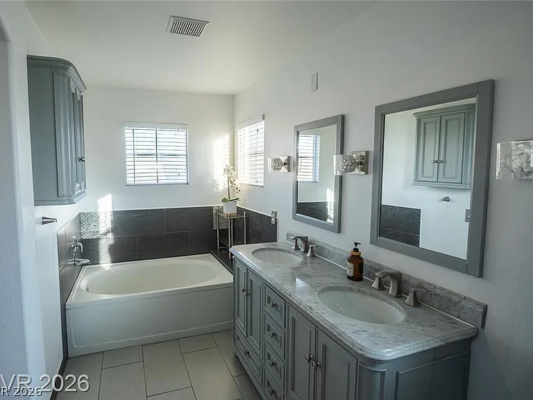 805 Old Mine Creek Ln — Photo 33