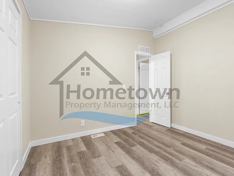 60-1 Short Dr — Photo 17