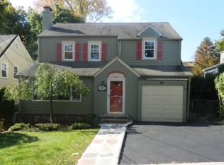 30 Oakdale Ave, Millburn, NJ 07041