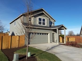 1491 NW 18th St, Redmond, OR 97756