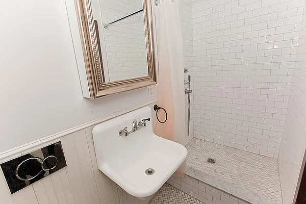 Rented by Voro NYC | media 21