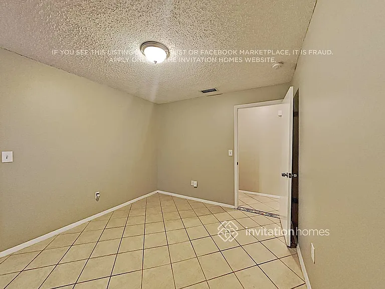 1410 High Knoll Dr — Photo 13