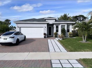 327 SW 2nd Ave, Boynton Beach, FL 33435