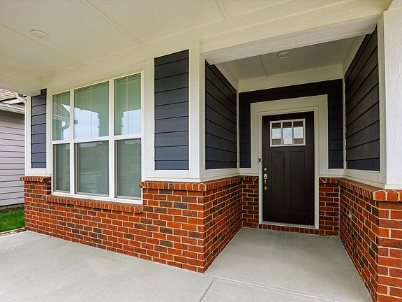 4th image of 19373 McDonald Pl