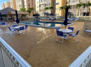 421 NE 14th Ave APT 105, Hallandale Beach, FL 33009