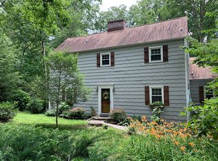 208 Grayson Rd, Signal Mountain, TN 37377