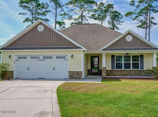 201 Marsh Haven Dr, Sneads Ferry, NC 28460