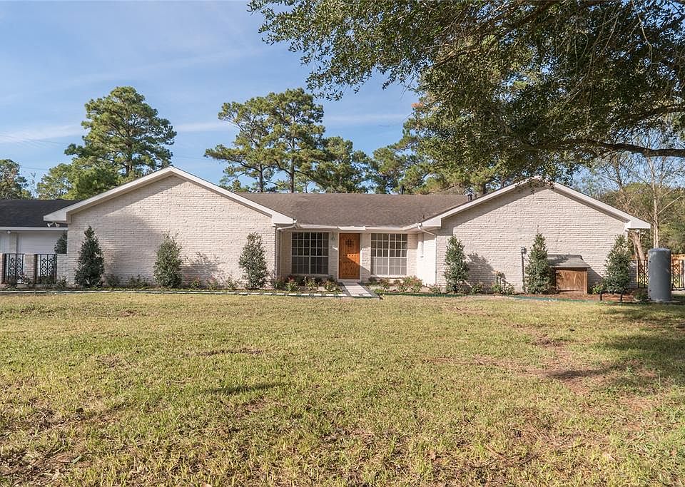 1st image of 11810 Stillbrook Cir
