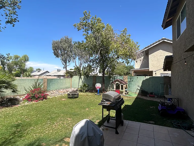 1412 E Gail Dr — Photo 3