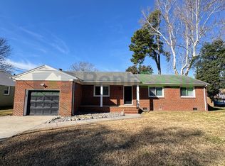 108 Howard Rd, Chesapeake, VA 23320