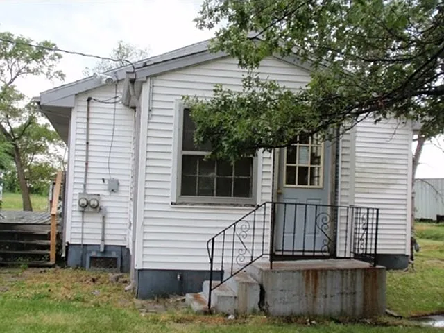 24256 S Cicero Ave photo 1
