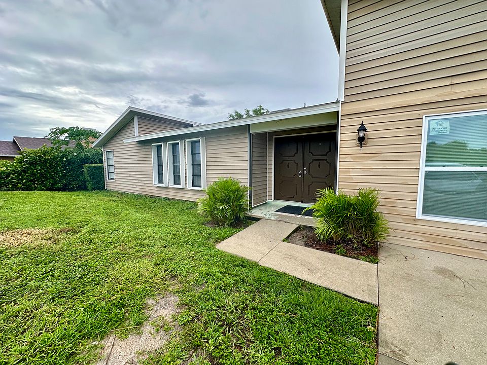 1st image of 8161 Winged Foot Dr