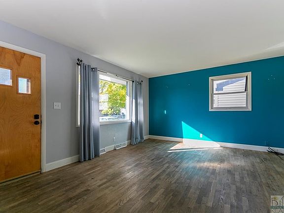 3rd image of 2517 Clark Ave