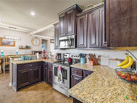 4th image of 1032 Levi Sloan Rd