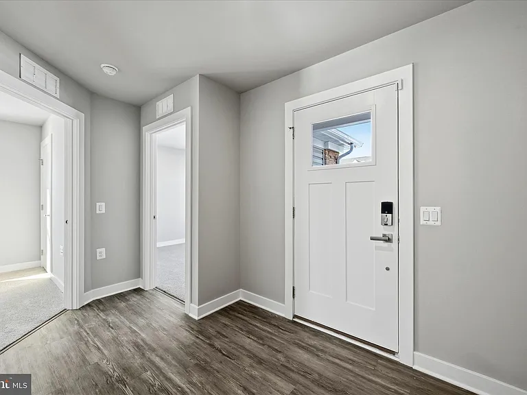 313 Switchgrass Ct — Photo 7