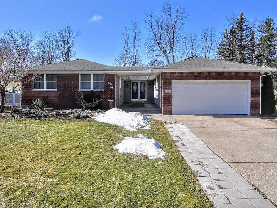 1st image of 22 Countryside Ln
