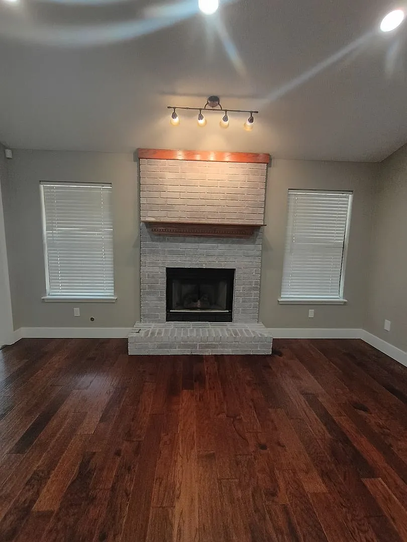 Three Bedroom/Two Bath Home — Photo 3