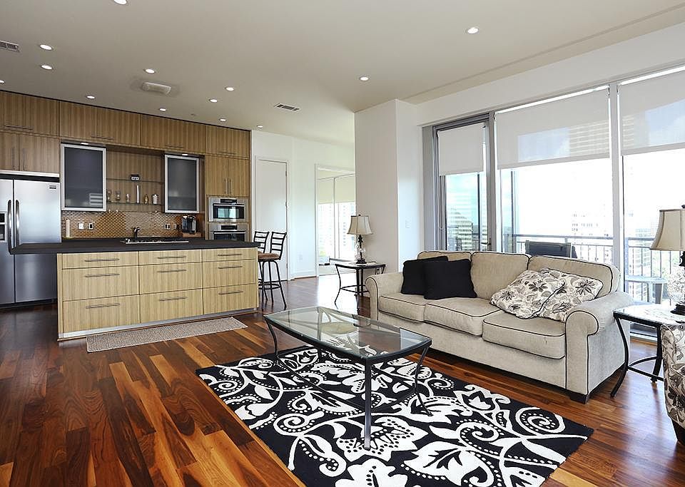 1st image of 1600 Post Oak Blvd #1501