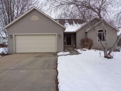 324 Ashberry Ct, Stoughton, WI, 53589
