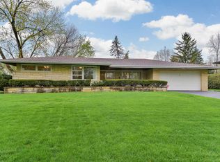 3849 Florence Ave, Downers Grove, IL 60515