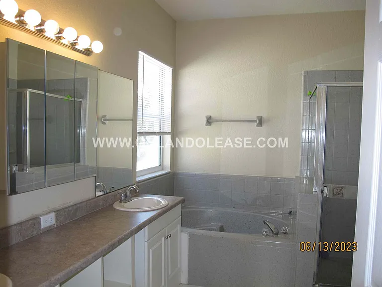 925 Torrey Pine Dr — Photo 8