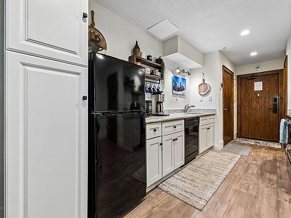 4th image of 314 N Tamarron Drive #336