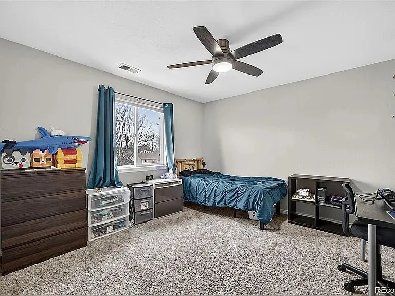 1904 Greenbriar Ct — Photo 10
