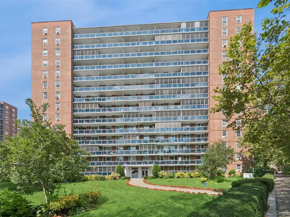 97-37 63rd #6F, Rego Park, NY 11374