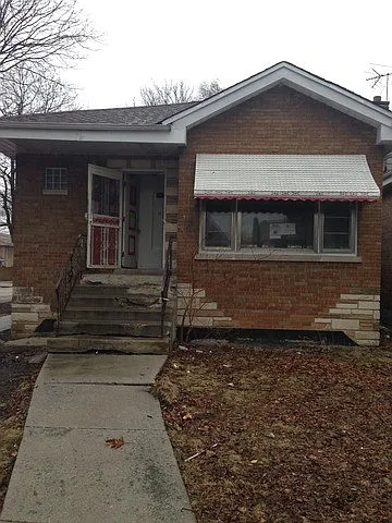 7201 S Sawyer Ave photo 1