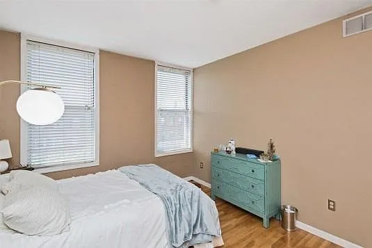 523 Washington St #2 — Photo 8