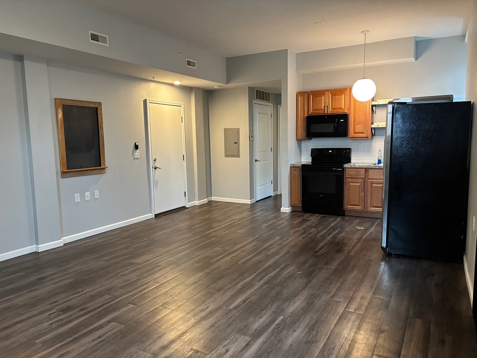 169 Elk St — Photo 4