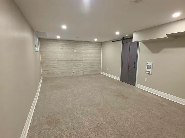 305 Hansen Blvd #LOWER — Photo 8