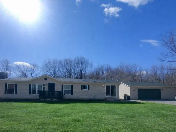 1108 E Willard Rd, Clio, MI 48420