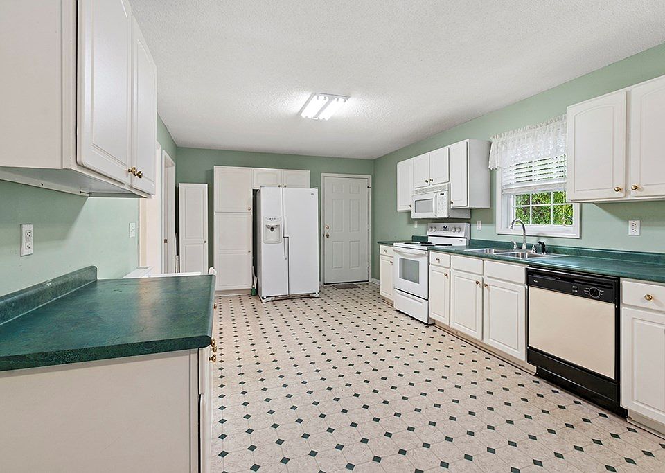 402 Graham Rd, Anderson, SC 29625 Zillow